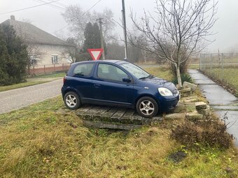 Toyota Yaris 1,0 VVT Terra 3D - 3