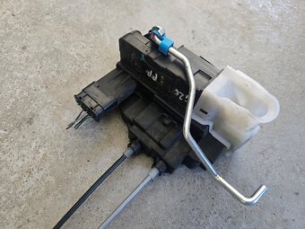 Zámok dverí Hyundai i20 - 3