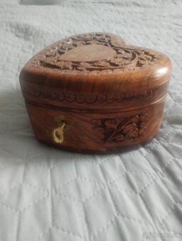 Drevena skrinka na kluc - 3