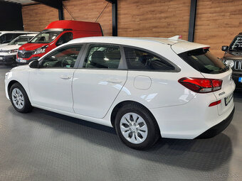 Hyundai i30 CW 1.5i CVVT Classic - 3