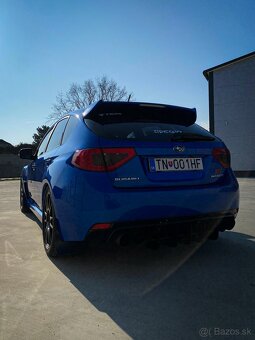 SUBARU IMPREZA STI - 3