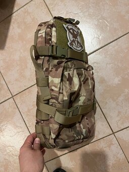 Batoh s miestom na hydratačnú vložku - Multicam [8FIELDS] - 3