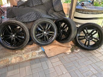 Originál čierne disky 5x112 + Michelin Alpine 6 215/45 r17 - 3