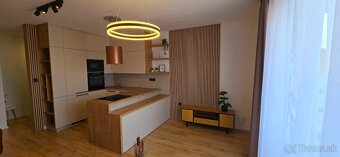 Prenájom, 3i byt s parkovaním , Hurbanova novostavba - 3