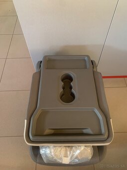 NOVÉ Prostřední sedadlo VW Multivan T7 v Top Stavu - 3