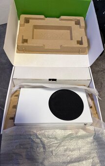 Predám Xbox series s 512 gb - 3