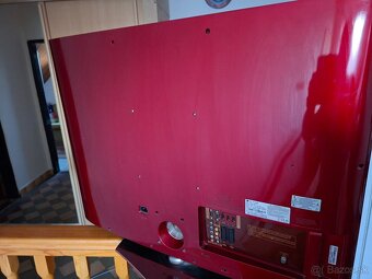 Televízor LG 94cm. LCD - 3