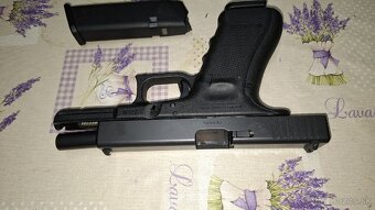 Glock 17 gen 4, 9x19, ako nový - 3
