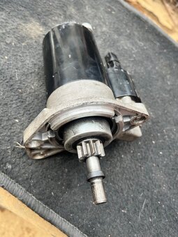 Štartér Golf 4 - 3