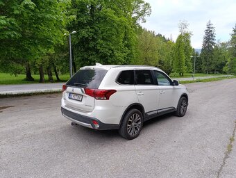 Mitsubishi Outlander INSTYLE - 3