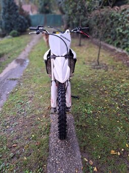 Yamaha YZ450 - 3