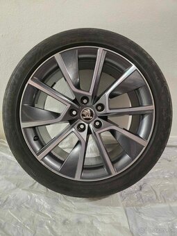 Originální alu kola Škoda Superb III Scout R18 - 3