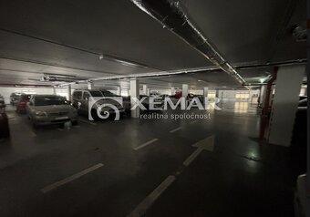 Predaj vnútorné parkovacie miesto Zvolen - 3