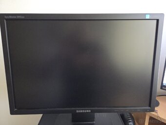 HP Compaq 8200 Elite SFF PC - 3