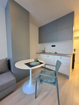 NA PREDAJ PEKNÝ 1 - IZBOVÝ BYT NA ULICI KRIVÁ, KOŠICE - JUH - 3