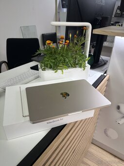 Apple MacBook Air 13″ (M4, 2024) - 3