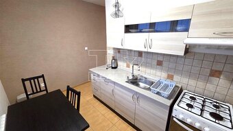 2 IZBOVÝ BYT, ŽILINA-HLINY 3, UL. KOMENSKÉHO,... - 3