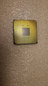 Predám procesor AMD Ryzen 7 2700 - 3