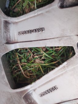 Elektróny Volvo R16 - 3