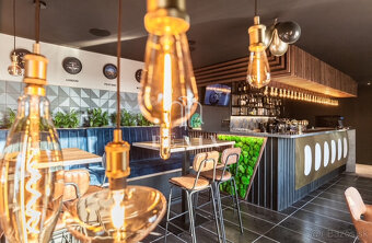 ✈️ ODSTÚPENIE ZABEHNUTEJ REŠTAURÁCIE PILOT BAR, KOŠICE – EXK - 3