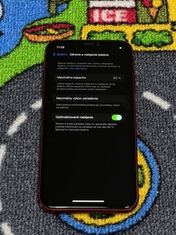 iPhone Xr 64GB Červený - 3