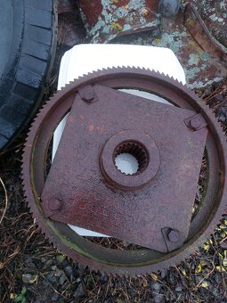Na agrotechniku,hydraulicke valce,pneu, - 3