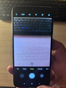 Xiaomi Mi 9 SE - 3