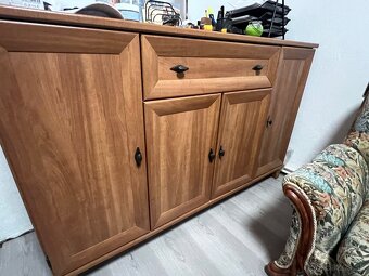Komoda - 3