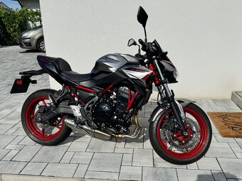 KAWASAKI Z650 - 3