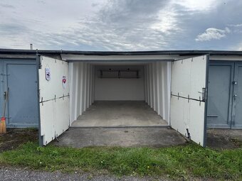 Garáž na nábreží - 3