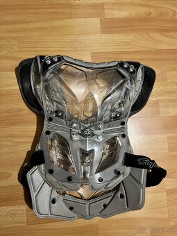 TLD chránič hrudníka - 3