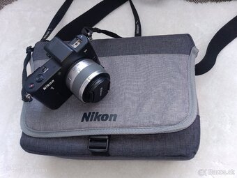 Nikon 1 V1 - 3