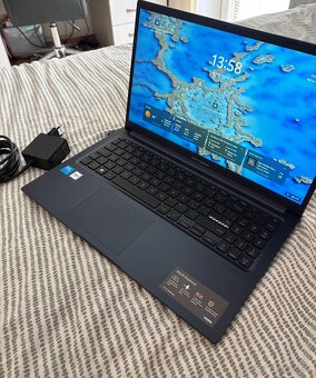 ASUS Vivobook 15 - 3