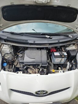 Toyota Yaris 1,0 55 kW 2009 - 3