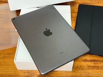iPad Air (3. generácia) 64GB - 3
