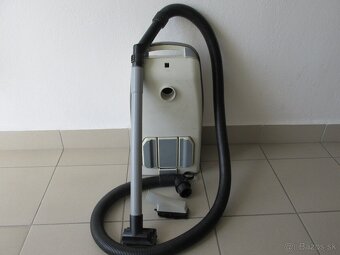 vysavač eta - 3