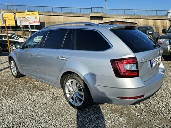 Škoda Octavia Combi 2.0 TDI Elegance - 3
