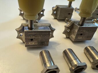 Gibson Deluxe Tuners - 3