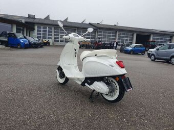 Predám Vespa Sprint Justin Bieber 125 - 3