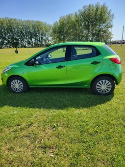 Mazda 2 1,3ben rok 2013 - 3