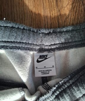 Tepláky Nike - 3