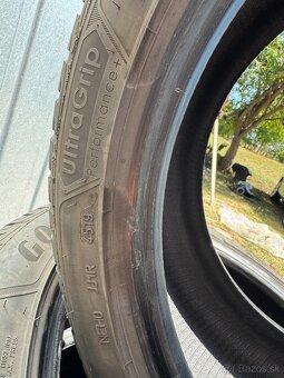 Goodyear Ultragrip Performance + 235/45 R18 98V zimné - 3