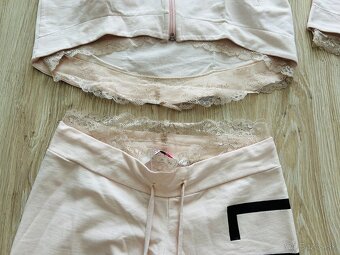 NÁDHERNÝ KOMPLET maďarskej značky SUGARBIRD, PC 90 EUR - 3