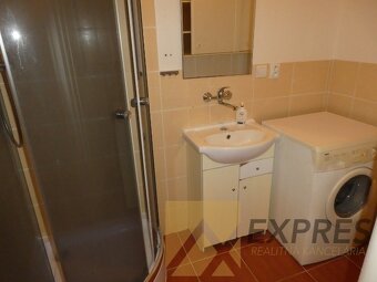 RK EXPRES - na predaj 2 izbový byt v Handlovej. - 3