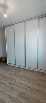 2-izbový byt NA PREDAJ v Hlohovci v blízkosti žel. stanice - 3