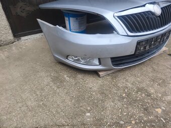 Skoda Octavia 2 Facelift,predna kapota,naraznik - 3