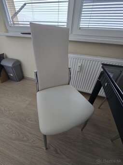 stôl + stoličky - 3