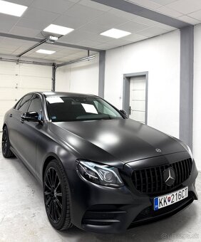 Mercedes E220d 4Matic Black Optic/Multibeam/Virtual cockpit - 3