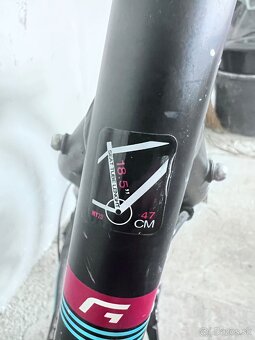 Predám ženský bicykel Genesis SX3,9 spred cross - 3