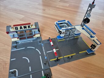 LEGO Racers 8211 Útek z Brick Street - 3